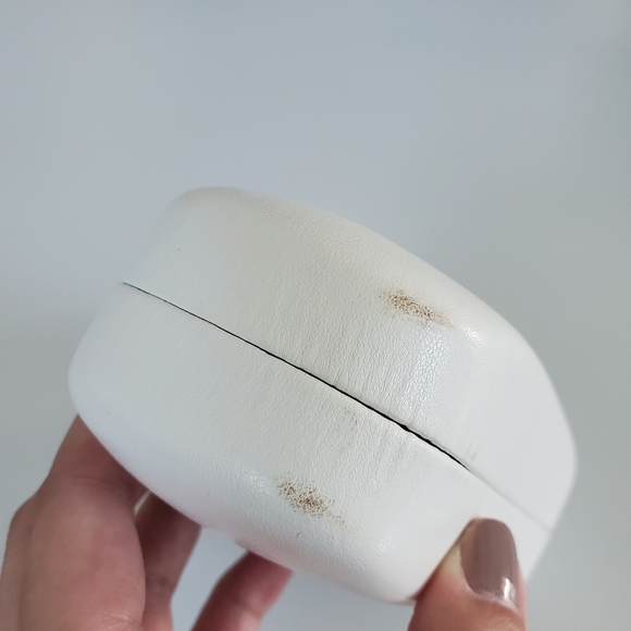 Nina Ricci sunglasses case - Picture 6 of 6